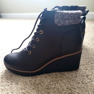 SOUL naturalizer wedge ankle boots size 8.5 dark brown never worn